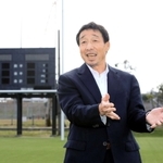 関西ラグビー協会の会長に就任した萩本光威さん＝神戸市東灘区（撮影・風斗雅博）