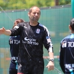 新監督としてＩＮＡＣ神戸を率いるゲルト・エンゲルス監督＝神戸市東灘区向洋町中７（撮影・大森　武）