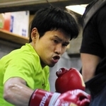 ６年ぶりの復帰戦を目指し、練習する日本バンタム級元王者の大場浩平＝神戸市垂水区、サンライズジム