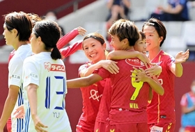 神戸新聞next スポーツ サッカー なでしこｌ ｉｎａｃ神戸が３発完勝
