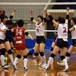 女子決勝・氷上-常盤　優勝を果たし歓喜に沸く氷上の選手たち