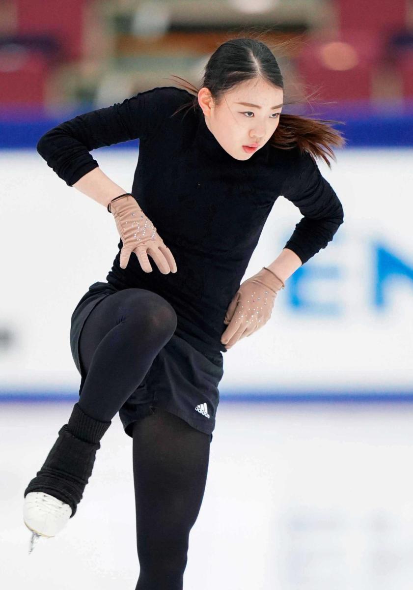 平成29年 新聞記事 紀平 史上初3回転半ジャンプ 3回転トーループ連続 宮原悔し5位 日本勢3大会ぶり表彰台逃す 1301 贈る結婚祝い