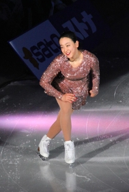 アイス・ショーで新たな境地を切り開く浅田真央＝尼崎スポーツの森スケートリンク