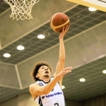 山形-西宮　第１クオーター、シュートする西宮の松崎（Ｃ）B.LEAGUE
