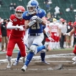 関学大-日大　第２クオーター、同点とするＴＤを決める関学大・三宅（２１）＝１３日午後、甲子園球場（撮影・辰巳直之）