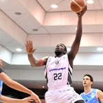 佐賀-西宮　第１クオーター、シュートを放つ西宮のムボジ（Ｃ）B.LEAGUE