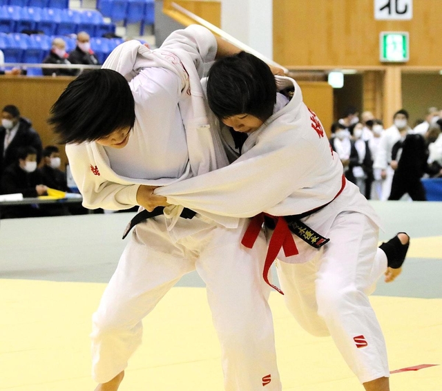 神戸新聞next スポーツ 近畿高校柔道 武庫川大付勢が女子２階級制覇