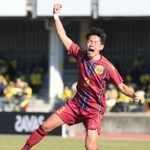 関東第一-神戸弘陵　後半、先制のゴールを決めて喜ぶ神戸弘陵・橋本翔和＝２日午後、千葉県市原市のゼットエーオリプリスタジアム（撮影・堀内翔）