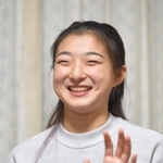 「まだまだ子ども。もっと大人になりたい」と成長を誓う坂本花織＝対談場所は名古屋市中区、名古屋観光ホテル（撮影・高部洋祐）
