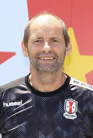 ＩＮＡＣ神戸　ゲルト・エンゲルス監督