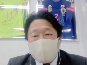 監督交代について答えるＩＮＡＣ神戸の高橋寿輝強化育成部長