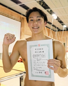 男子チャンピオンシップ２００メートル背泳ぎを短水路兵庫県新記録で制した村上汰晟