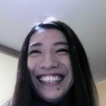 オンライン取材に笑みを浮かべる倉橋香衣