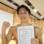 男子チャンピオンシップ２００メートル背泳ぎを短水路兵庫県新記録で制した村上汰晟