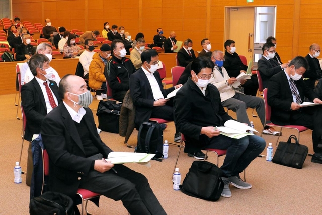 選手強化について情報を共有する「チーム兵庫プロジェクト１会議」＝兵庫県看護協会会館