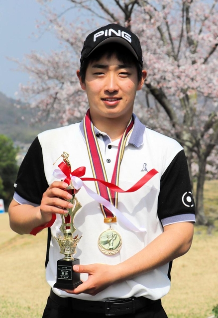 神戸新聞next スポーツ ゴルフのアオノジュニア 西脇３年上野が制覇 中学生 高校生の部