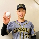 開幕２戦目でプロ初本塁打をマークした阪神の大型ルーキー、佐藤輝明（阪神タイガース提供）
