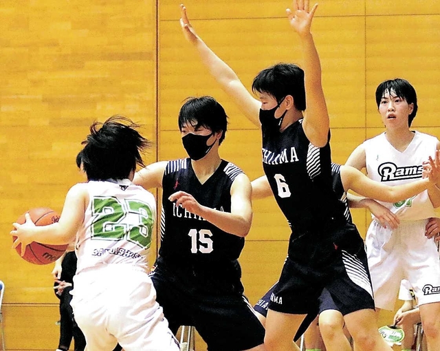熱戦活写 マスク姿 躍動するバスケ スポーツ 神戸新聞next