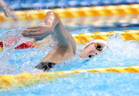 女子１００メートル自由形準決勝　54秒36で全体１位となり、決勝に進んだ池江璃花子（撮影・吉田敦史）