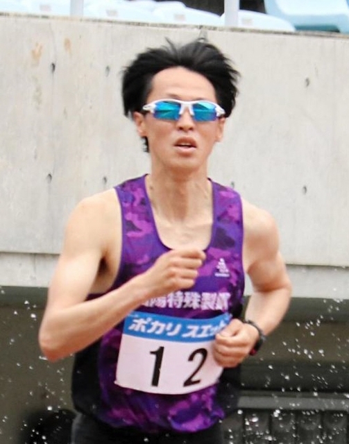 男子３０００メートル障害決勝　７度目の優勝を飾った山陽特殊製鋼の篠藤淳
