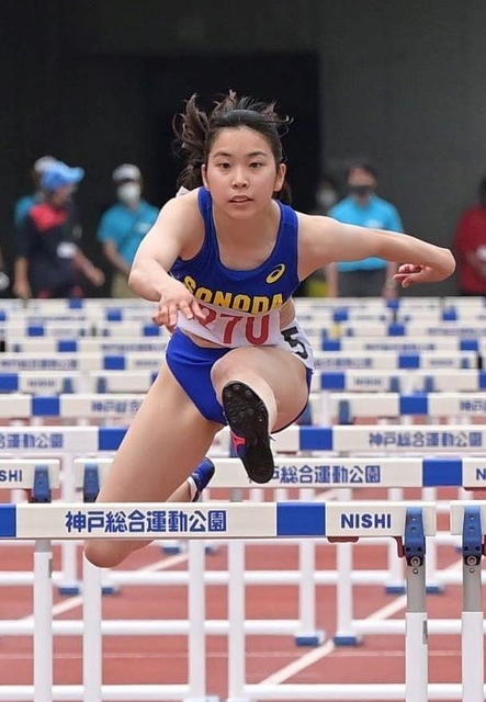 神戸新聞next スポーツ 県高校総体 陸上女子１００m障害 吉田 園田 が大会新ｖ