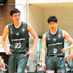 西宮-仙台　前半、コートに集う西宮のメンバー