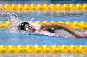 競泳女子２００メートル個人メドレーを大会新記録で制した神戸野田の沢野莉子