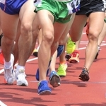陸上は東京・国立競技場で３０日に競技が始まる。日本勢は午前９時１５分スタートの男子走り高跳び予選で戸辺直人（ＪＡＬ）と衛藤昂（味の素ＡＧＦ）が先陣を切る。