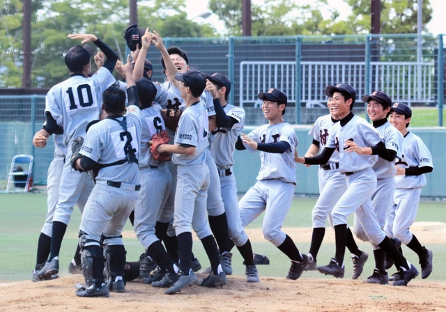 高校軟式野球兵庫大会 村野工が2大会連続7度目V | スポーツ | 神戸 高校軟式野球兵庫大会 村野工が2大会連続7度目V | スポーツ | 神戸