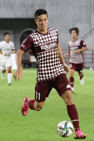 加入後初出場となった前節鹿島戦で決勝点をアシストした神戸のＦＷ武藤＝２１日、ノエビアスタジアム神戸