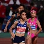 女子１０００メートルで力走する田中希実