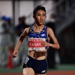 女子１０００メートルで力走する田中希実