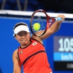 車いすテニス女子シングルス決勝　オランダのディーデ・デフロートと対戦する上地結衣＝有明テニスの森センターコート（撮影・吉田敦史）