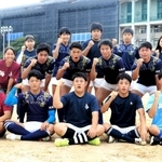 合同チームとしてラグビーの全国高校大会兵庫県予選に挑む兵庫高の選手とマネジャー＝神戸市長田区寺池町の同校