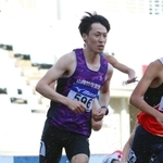 全日本実業団対抗選手権の男子３０００メートル障害に出場した篠藤淳（山陽特殊製鋼）＝９月２５日、大阪市東住吉区、ヤンマースタジアム長居
