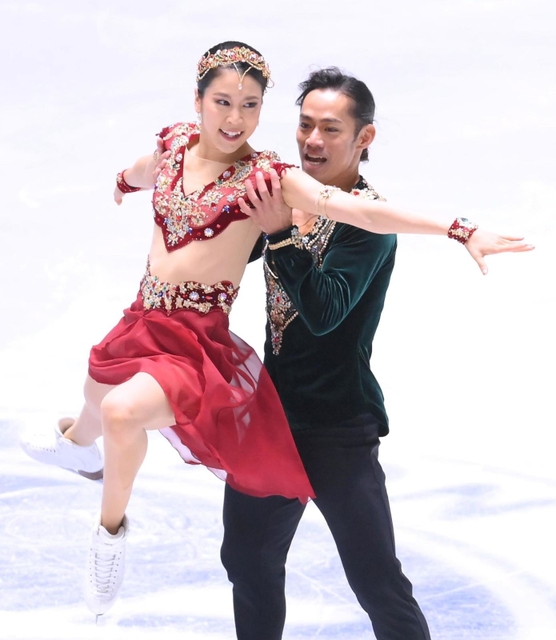 アイスダンス・フリー　リズミカルな演技を披露する村元哉中、高橋大輔組（撮影・堀内翔）