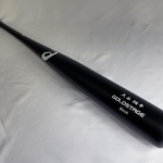 大谷翔平選手使用のバット。太い部分を多くした（アシックス提供）