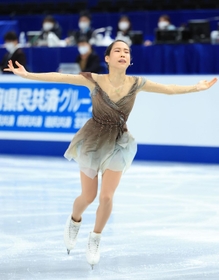 女子ＳＰ　感情のこもった演技をする三原舞依（撮影・吉田敦史）