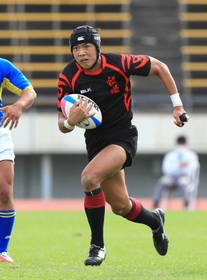 リーダーシップと実力でチームを一つにする報徳のＣＴＢ山村和也主将＝神戸市須磨区のユニバー記念競技場（撮影・鈴木雅之）