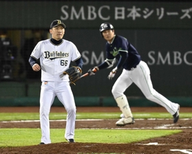 日本シリーズでヤクルト川端に決勝打を浴びた吉田凌投手＝ほっともっとフィールド神戸