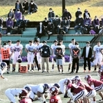 観客をチーム関係者に限ったアメリカンフットボールの全国高校選手権関西地区大会。コロナ禍で模索が続く＝１１月、京都市の宝が池球技場