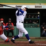 ５回、二ゴロに倒れるイチローさん＝１８日午後、神戸市須磨区、ほっともっとフィールド神戸