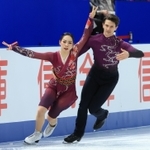 アイスダンスで４連覇した小松原美里（左）、小松原尊組の演技（撮影・吉田敦史）