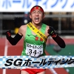 ２年連続１１度目の優勝を果たした男子・世羅のアンカー村上響（撮影・坂井萌香）