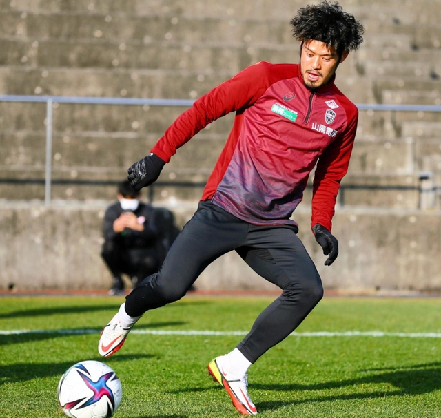 ５得点５アシストだった昨季以上の数字を目標に掲げる神戸のＭＦ山口＝和歌山県上富田スポーツセンターⓒＶＩＳＳＥＬ　ＫＯＢＥ