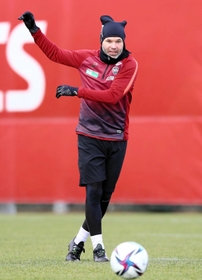 ５月に３８歳となる神戸のイニエスタ主将＝神戸市西区、いぶきの森球技場ⓒＶＩＳＳＥＬ　ＫＯＢＥ