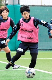 神戸新聞next スポーツ ｉｎａｃ神戸２８歳ｆｗ京川 １０カ月ぶり練習合流 またここからという気持ち