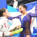 北京冬季五輪フィギュアスケート女子で、神戸市灘区出身の坂本花織選手（２１）が銅メダルに輝いた。「ふるさとの誇りだ」「努力の軌跡を聞きたい」－。一夜明けた１８日、母校や所属先は兵庫生まれのスケーターの快挙をたたえた。