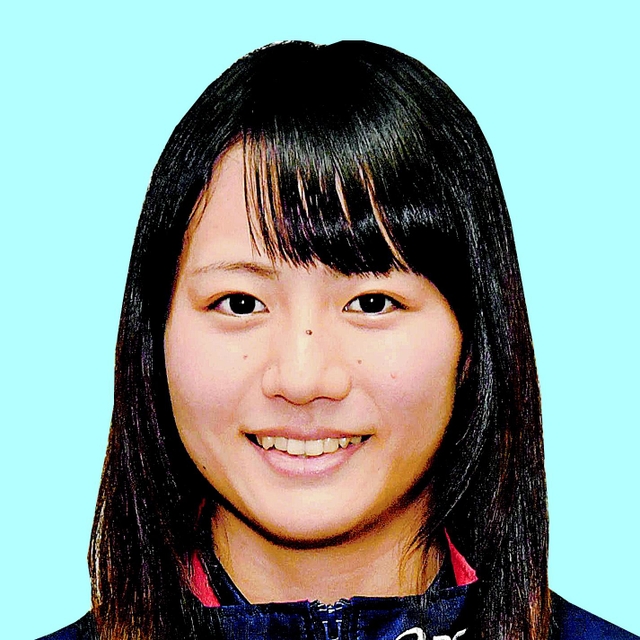 八木かなえ