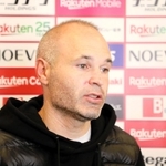 「試合が待ち遠しい」と新体制での初陣へ意気込む神戸のイニエスタ主将＝神戸市西区、いぶきの森球技場（Ｃ）ＶＩＳＳＥＬ　ＫＯＢＥ